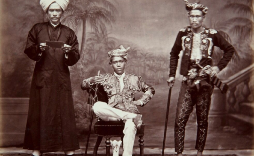 THE POLITICAL AND RELIGIOUS HISTORY OF THE BANGSAMORO PEOPLE